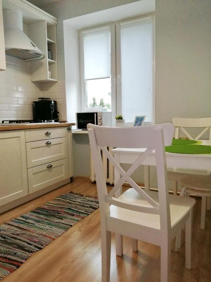 Apartment Bogdana Khmelnitskogo 7/13 วีเต็บส์ ภายนอก รูปภาพ