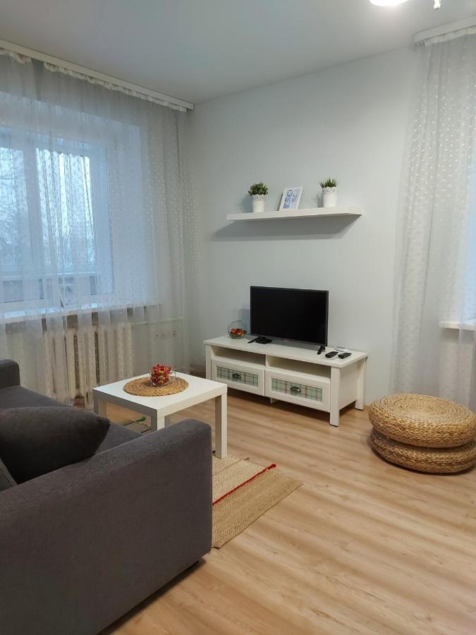 Apartment Bogdana Khmelnitskogo 7/13 วีเต็บส์ ภายนอก รูปภาพ